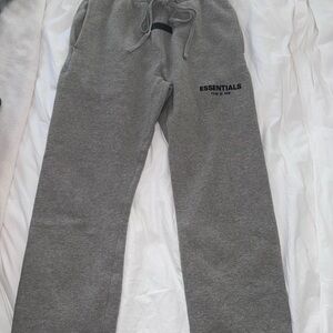 Essentials fear of God straight leg sweatpants gray XS perfect condition
